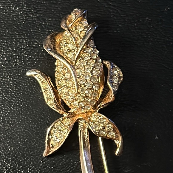 Vtg Rose Rhinestone Brooch 3 inches signed gold tone Michelle lynn - Picture 2 of 4